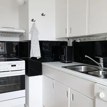 Poista 2ndhomes 102m2 Floor 3br With Balcony